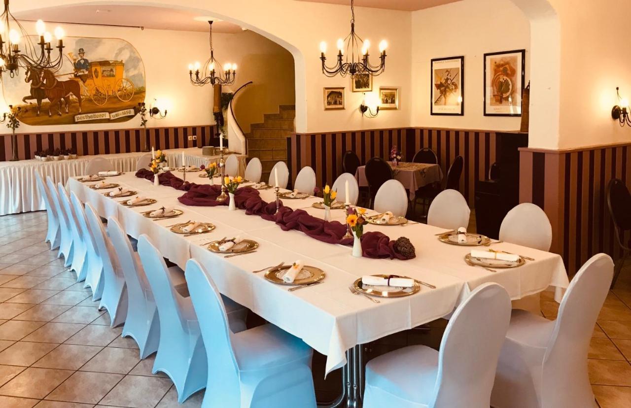 ולבורג Hotel-Gasthof Zur Post מראה חיצוני תמונה