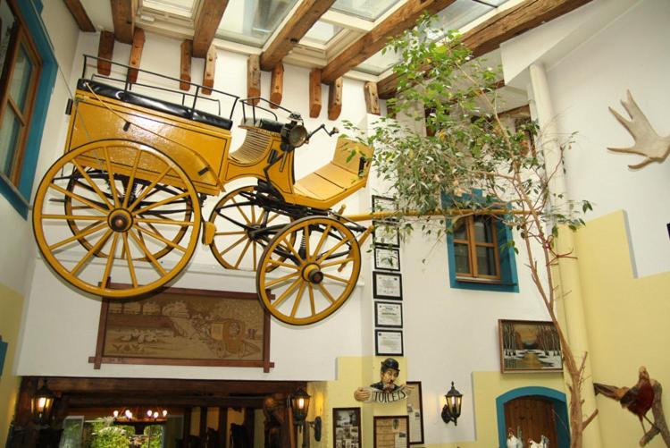 ולבורג Hotel-Gasthof Zur Post מראה חיצוני תמונה