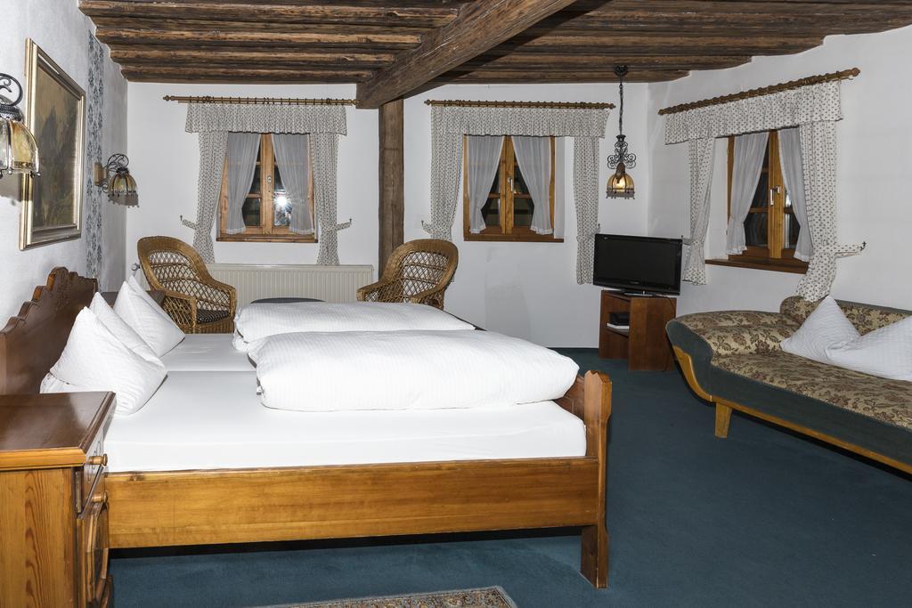ולבורג Hotel-Gasthof Zur Post מראה חיצוני תמונה